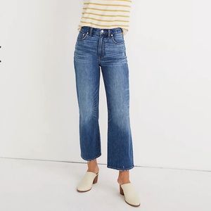 EUC Petite Slim Wide-Leg Jeans in Garrett Wash
